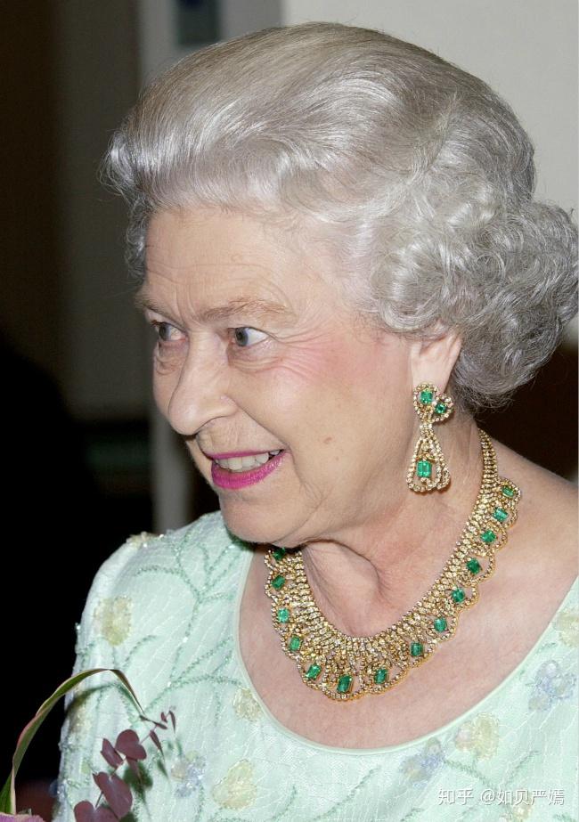 伊丽莎白二世拥有过哪些珠宝