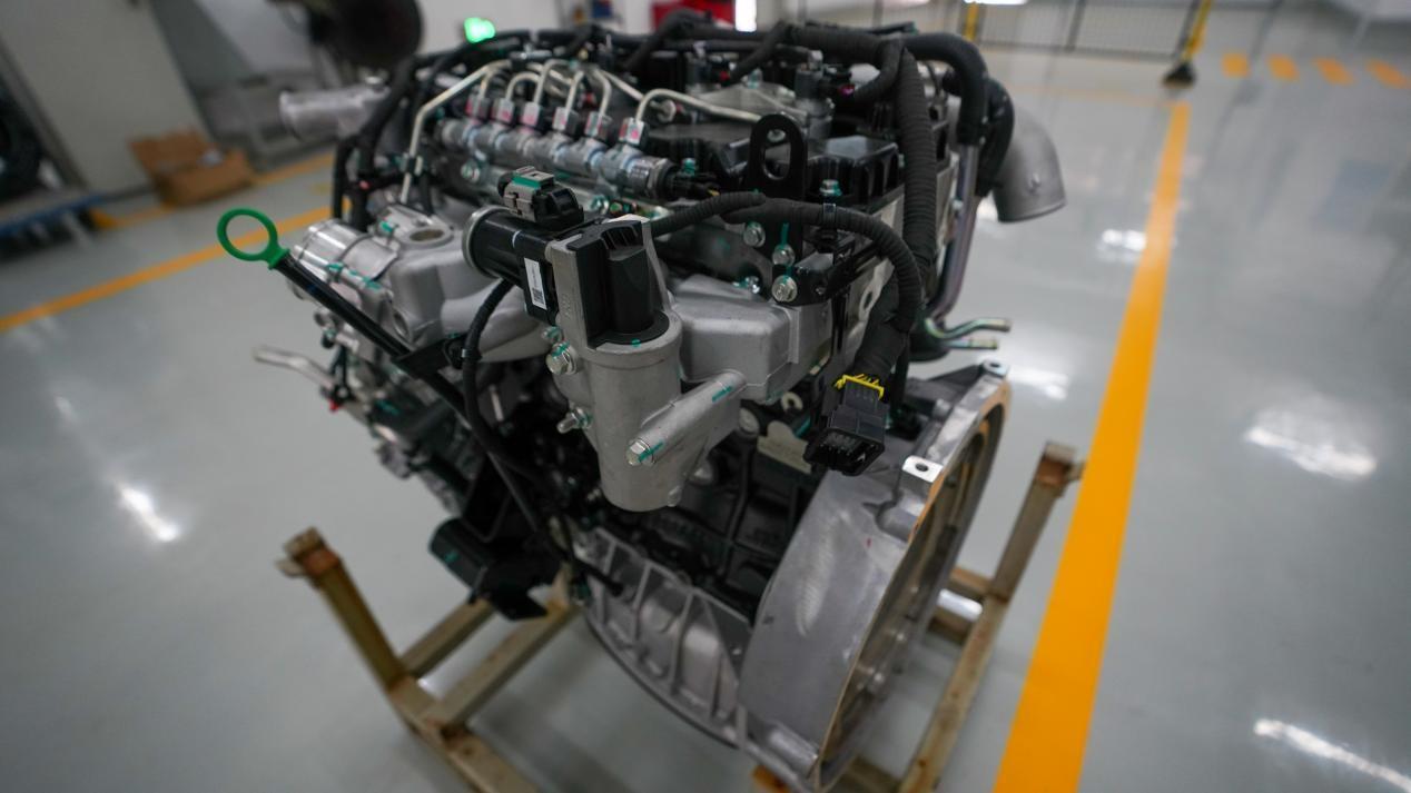 内燃机学大咖点赞江铃腾豹4d25斩获我信赖的国六高品质蓝牌动力奖