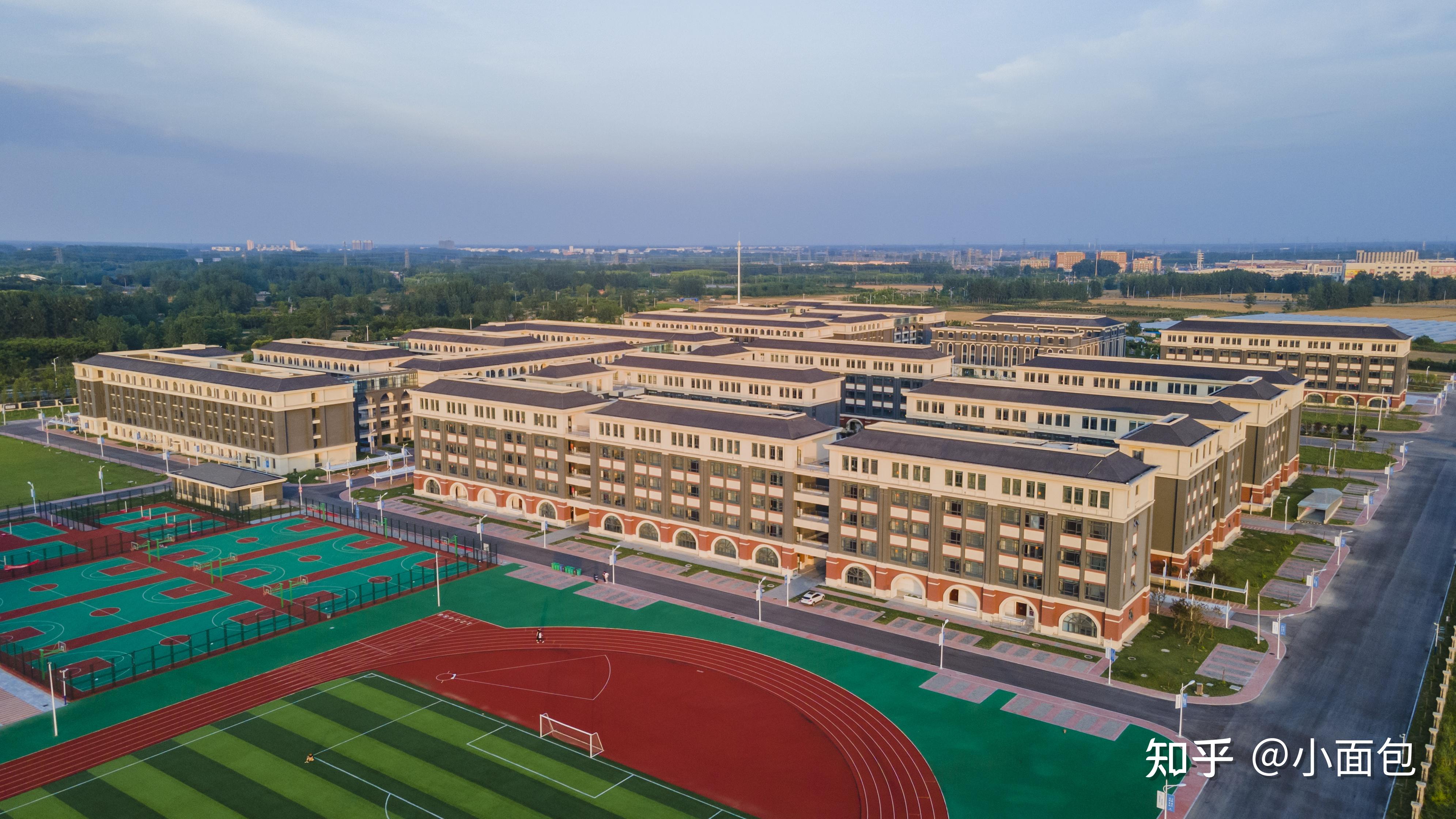 传智专修学院学校有多大呀?