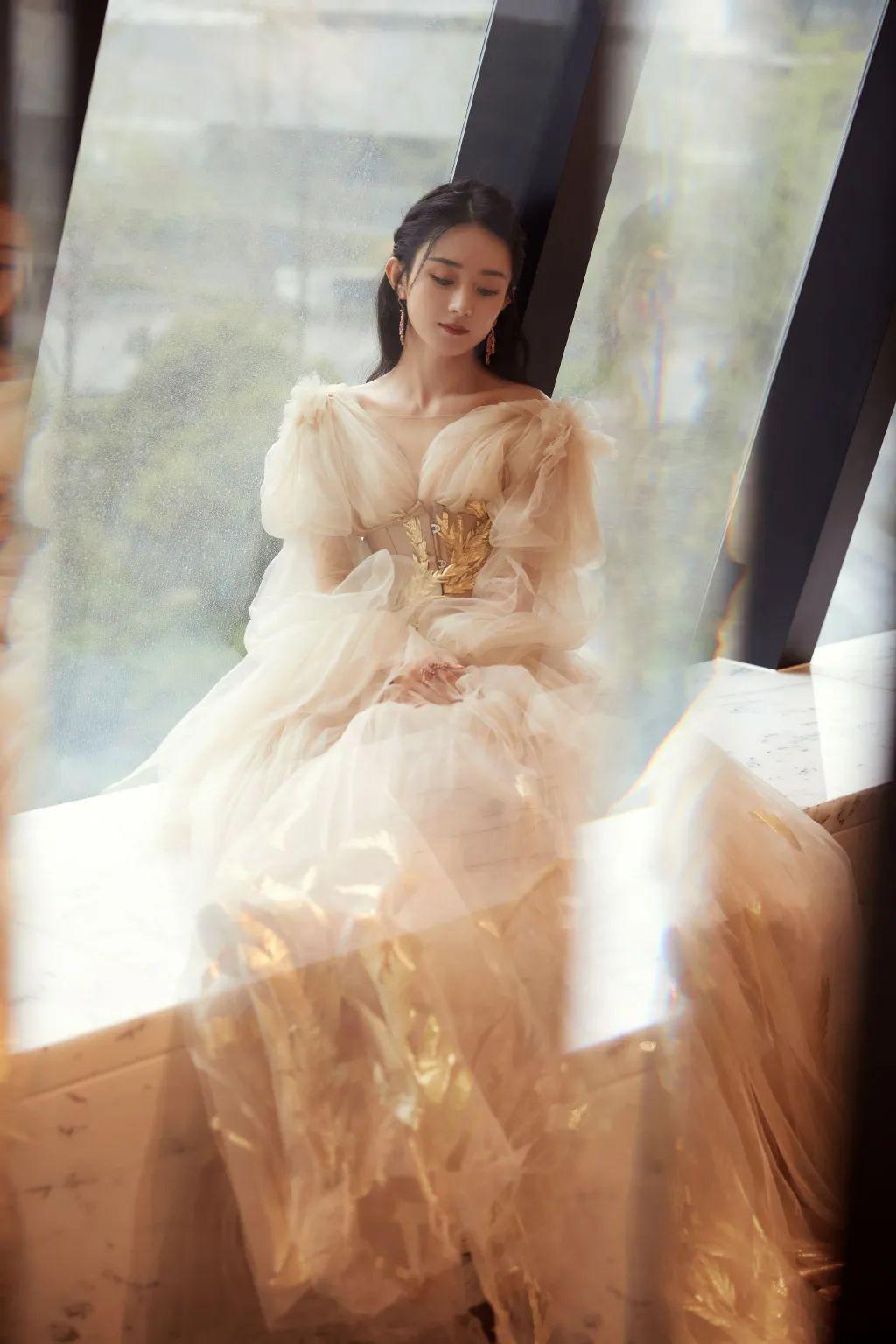 赵丽颖壁纸仙气翩然精致侧颜眼光无法从精致锁骨移走