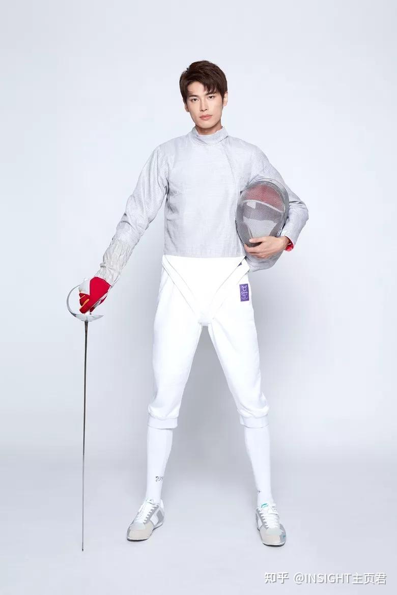 92年出生的击剑运动员孙伟,完美九头身,192cm的身高在运动员中都