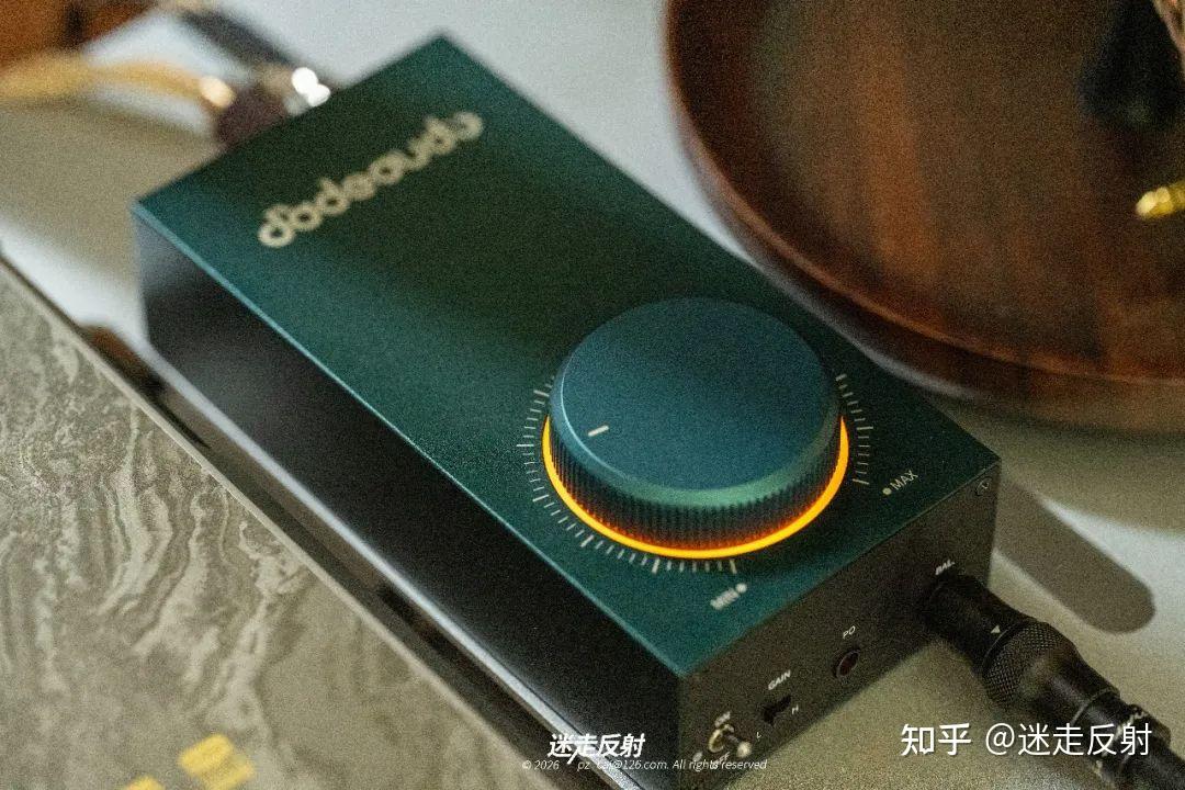 「迷走反射 · 聊」飞傲 GIGAS1 巨人系列 台式耳放
