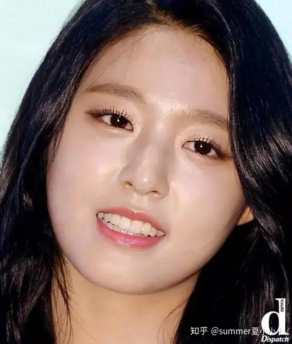 鹅蛋脸的韩国女明星图片