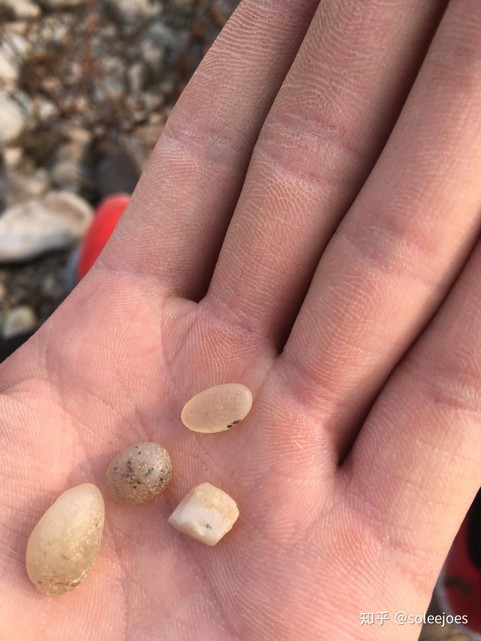 捡石头—滦河春旅