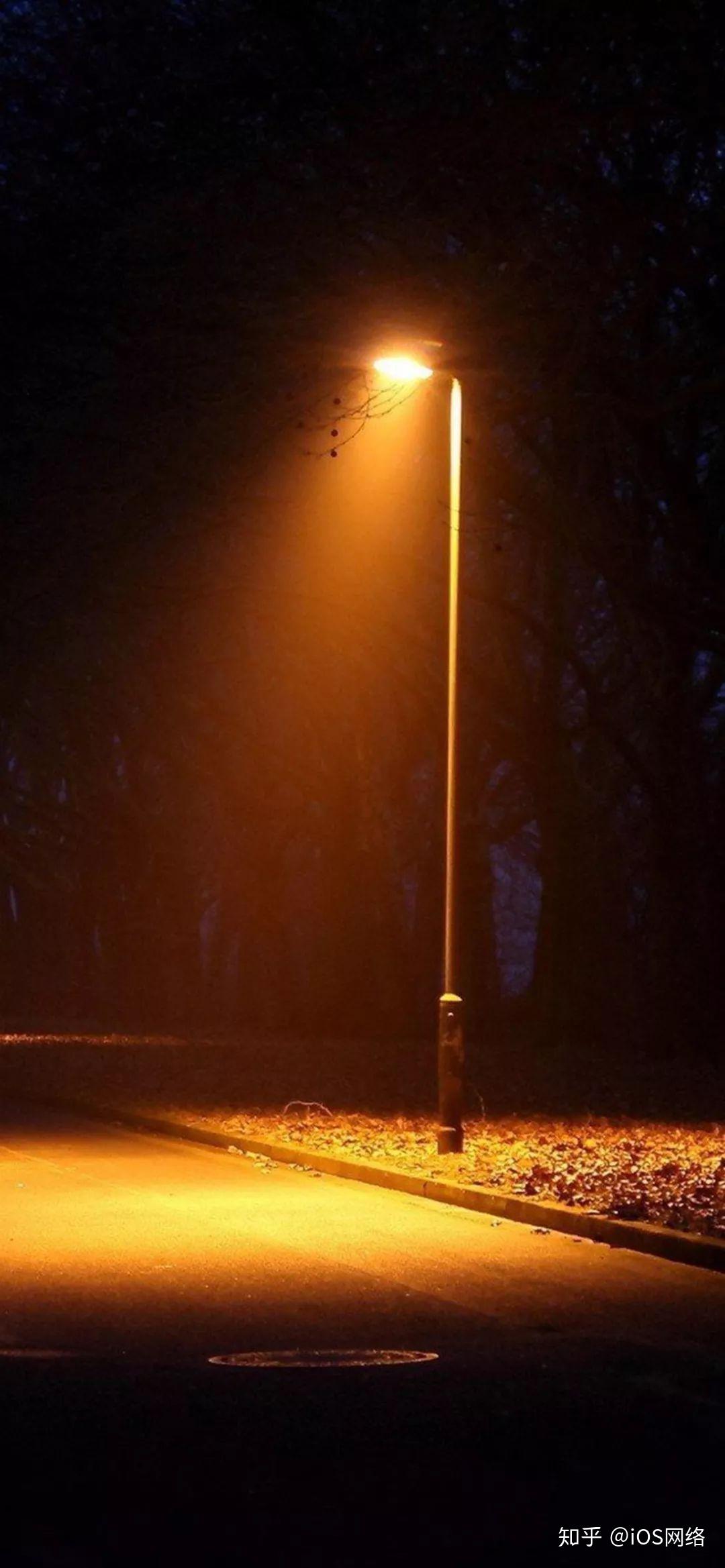 以前总羡慕安卓手机动态壁纸好看,最近找到了一组超级漂亮的开灯壁纸