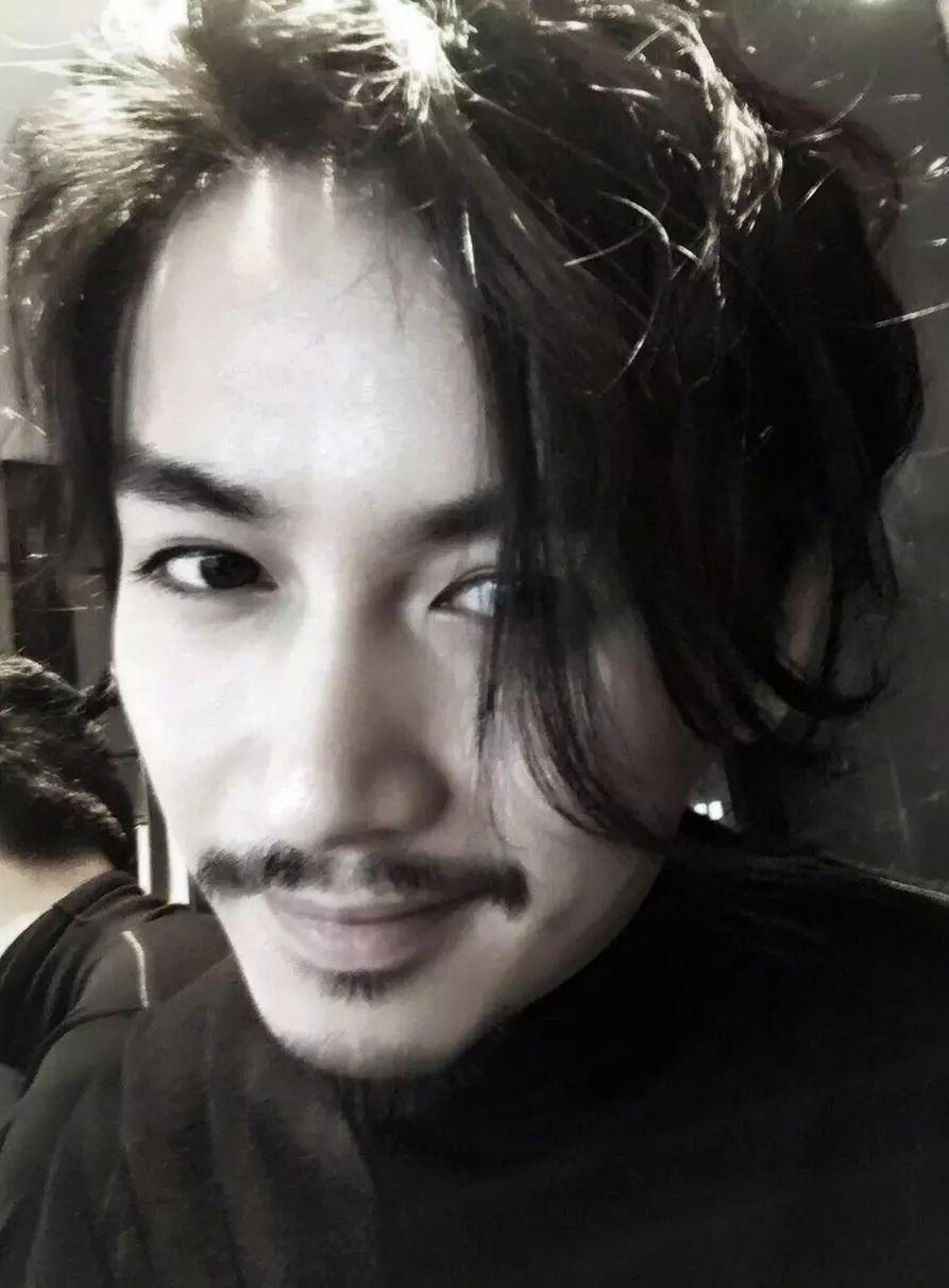 陈晓无法抵抗的轻熟男诱惑