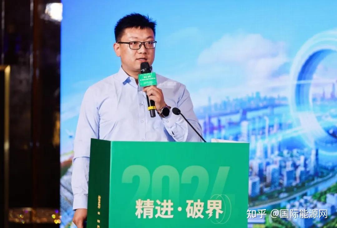 能光伏行业协会秘书长沈福鑫介绍了浙江分布式光储基本情况及变化趋势