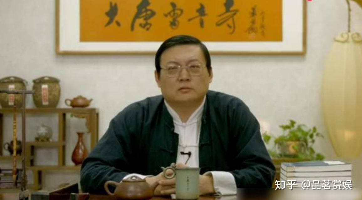 一代铁嘴“老梁”梁宏达:从红极一时到退圈销声匿迹,他早已经走上了“不归路” - 知乎