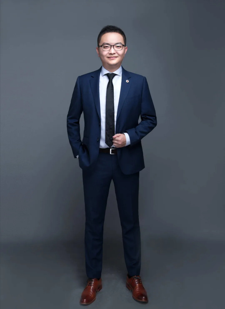 征女友丨深圳丨84423987年海归硕士自行创业已购车房成熟稳重喜欢运动