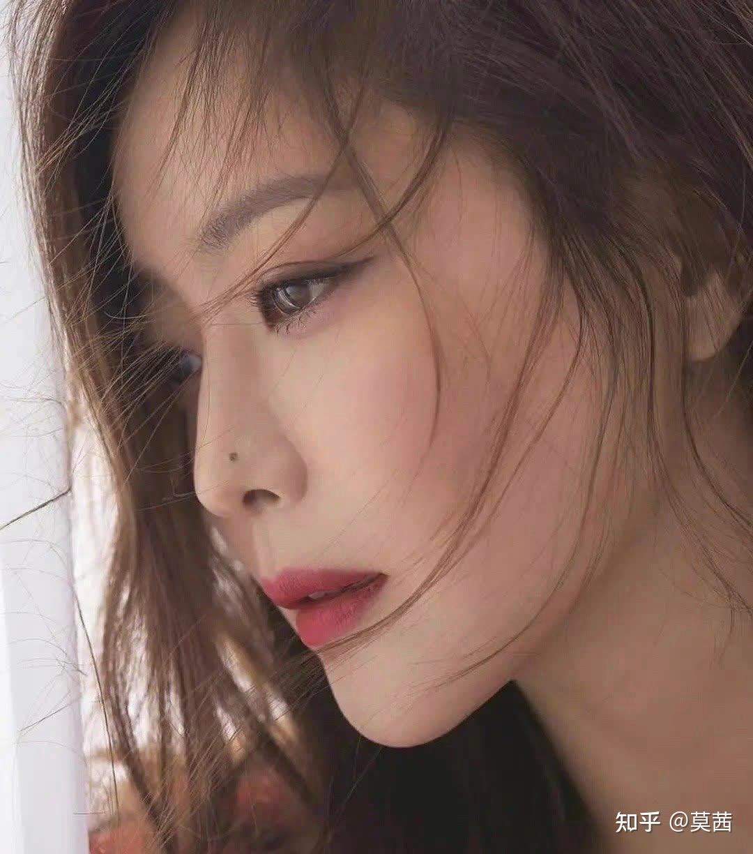 金喜善"长相平平"到底算不算顶级美女?看她的16岁到47