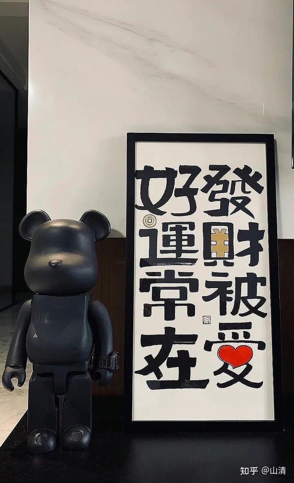 很拽很霸道的朋友圈说说(又酷又拽又霸道的文案)