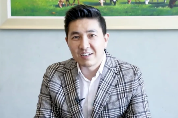 逸丝风尚董事长张员