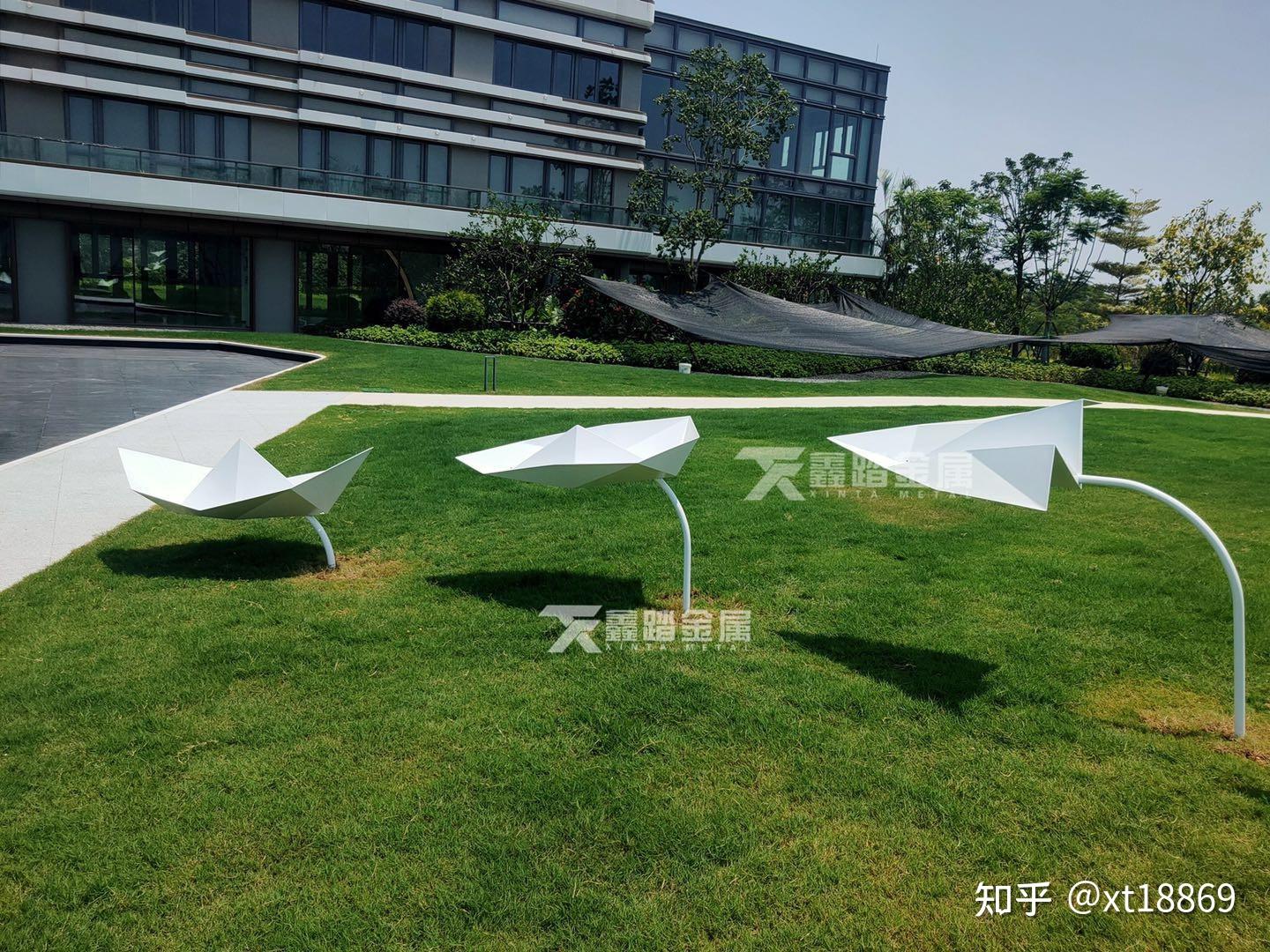 科技园园区景观雕塑小品不锈钢纸船纸飞机造型雕塑