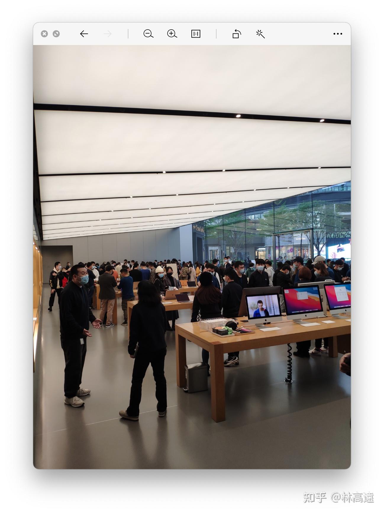 2021/3/5 拍摄于苹果广州天环店虽然天气不好,但这一天 apple store