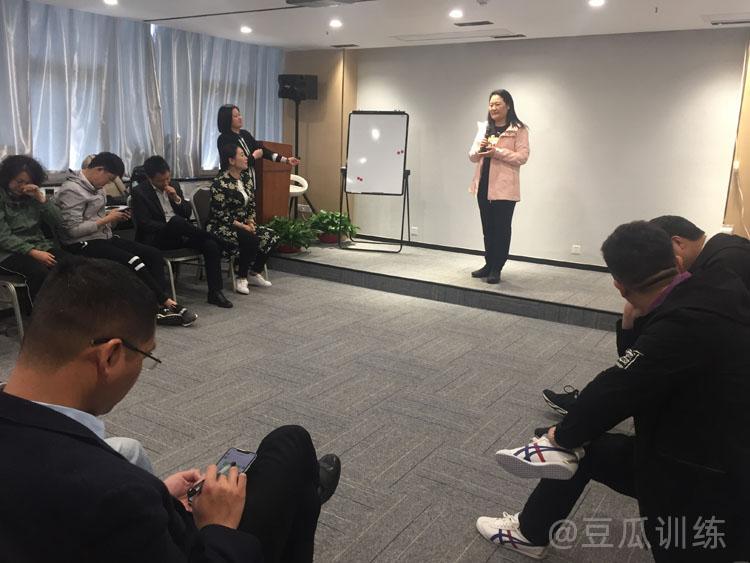 v2-e7469442bc236e487668a5eaa7faef37_1440w.jpg?source=172ae18b