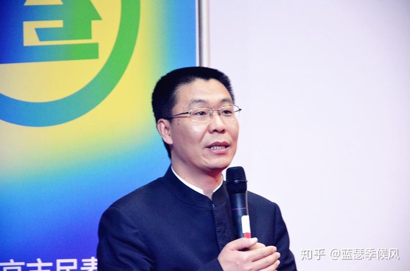 本次活动特别邀请了田玉教授做题为"让教育找到回家的路"报告会.