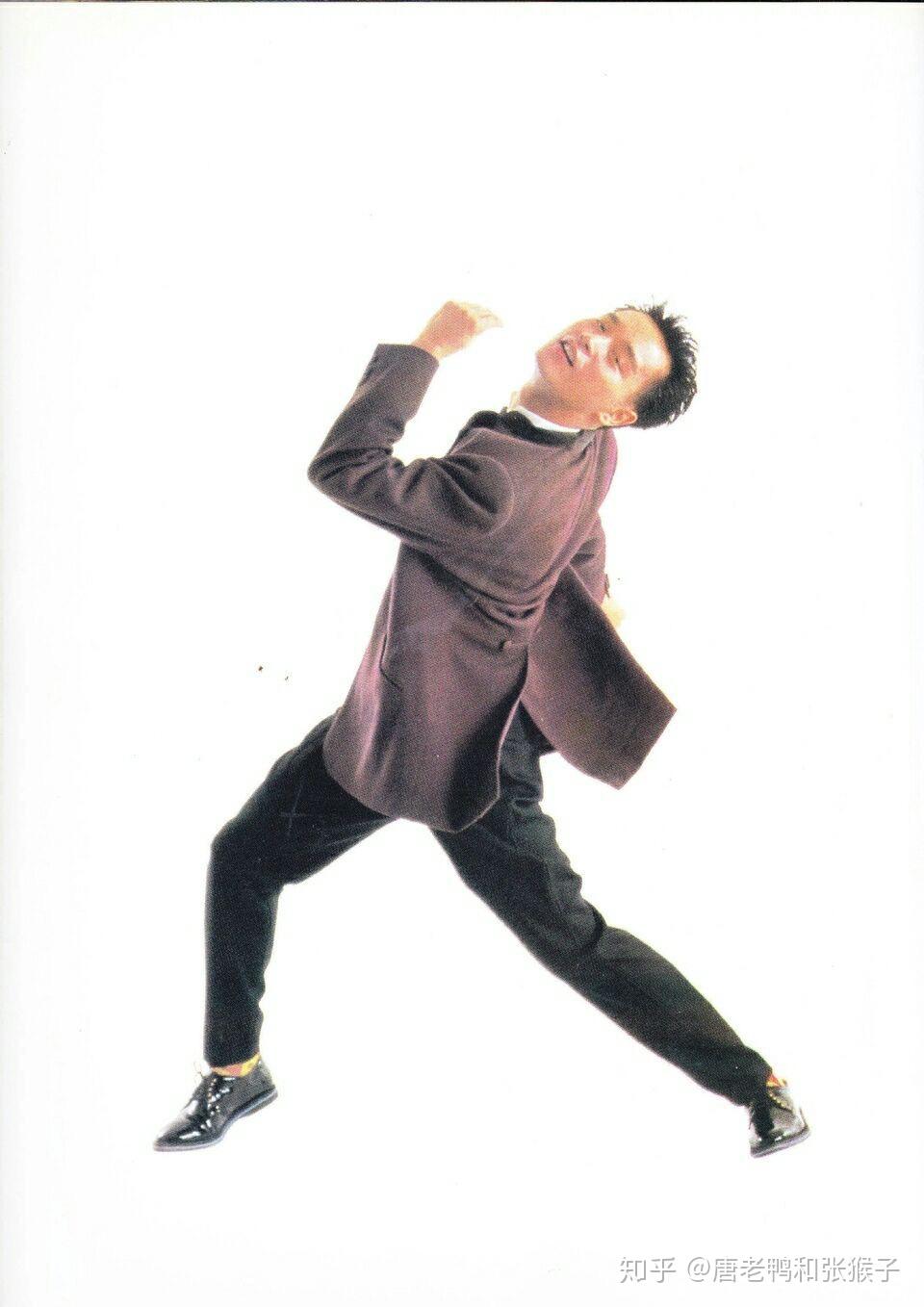 请问各位知友有没有哥哥张国荣全身照高清图想做人形立牌可以吗