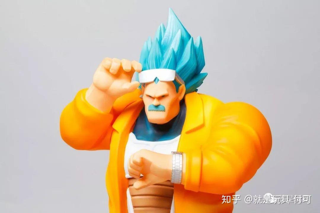 《回到未来2》中马丁的nike mag更加有趣的是,特兰克斯脚下的鞋是