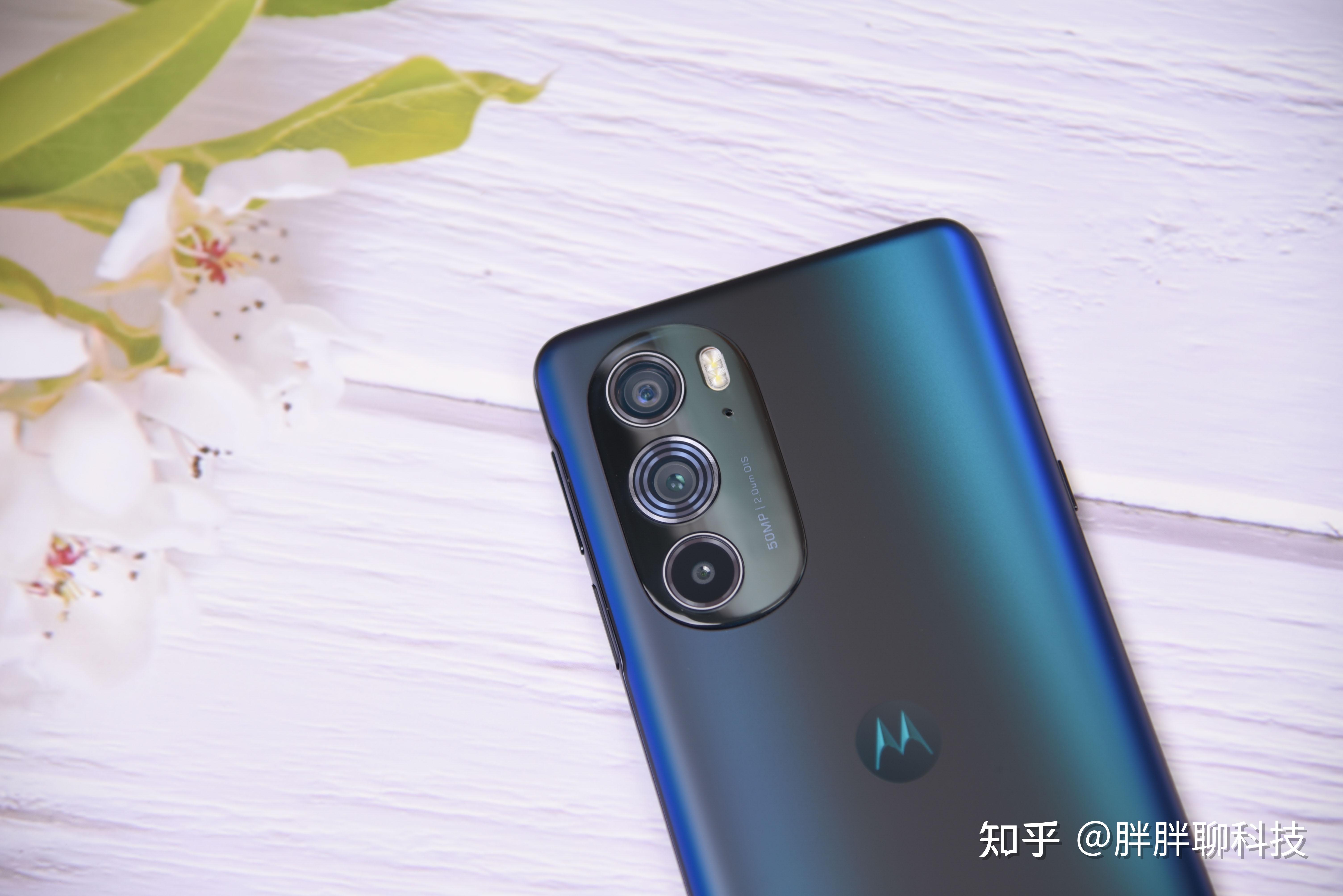 motoedgex30评测2999元起首发高通骁龙8gen1芯片表现何如