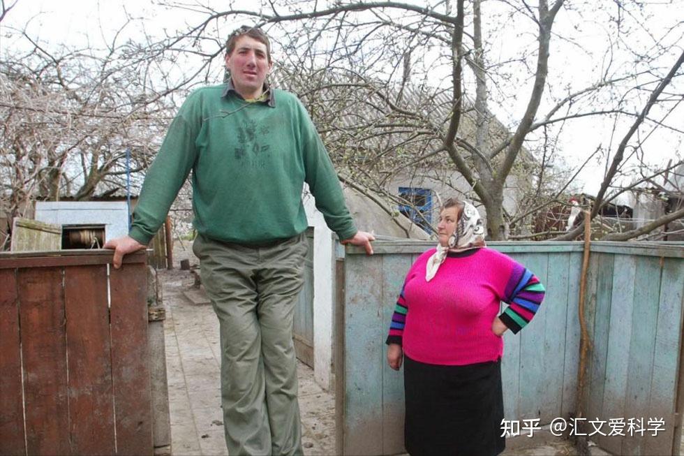 世界最高的人有多高?巨人排行榜揭示世界上惊人身高的人物 - 知乎