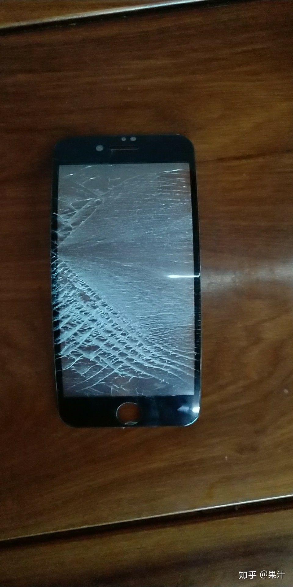 钢化膜碎成这样是钢化膜吗