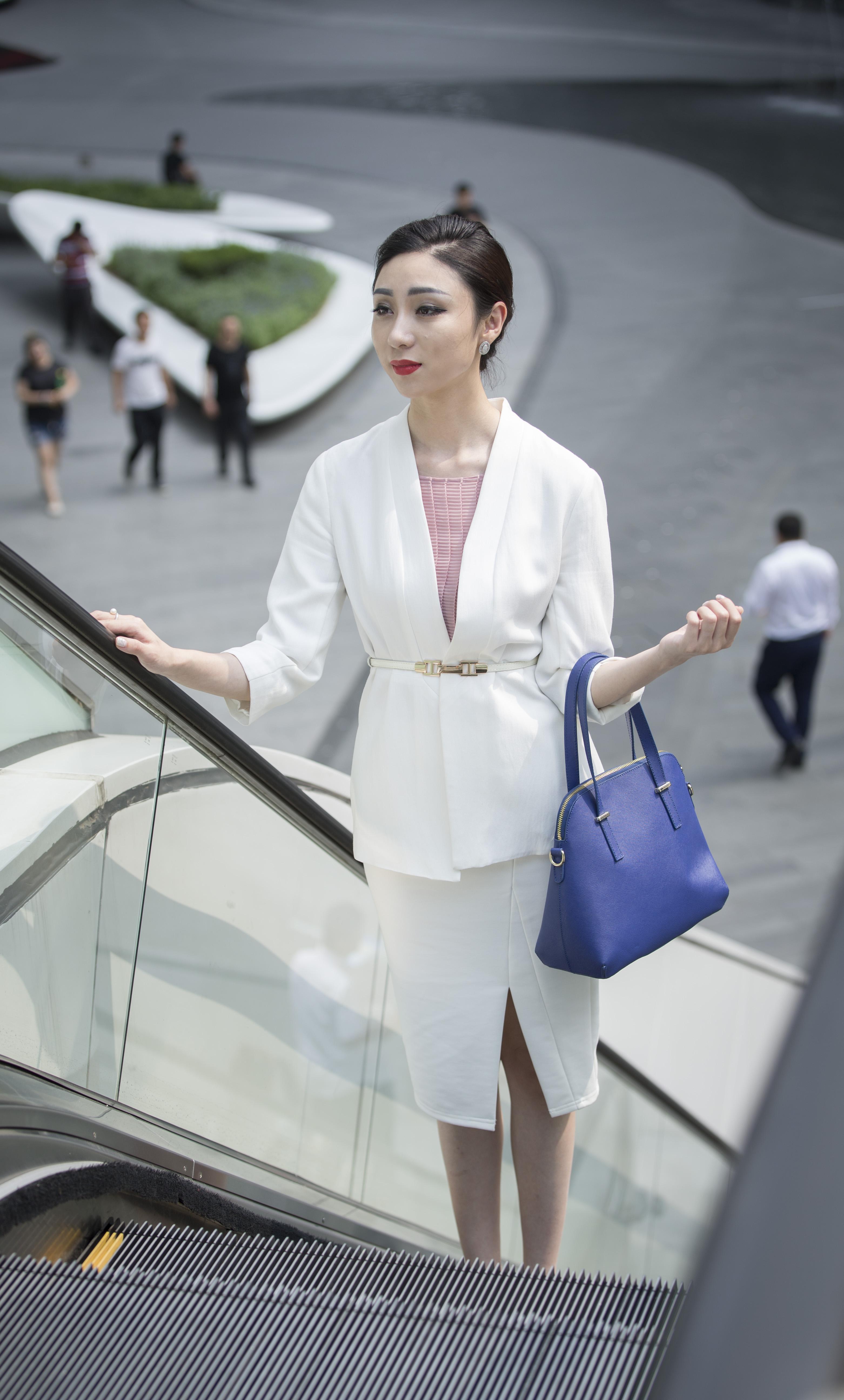 你来不来我都在这里等你---聚尚美时尚教育集团孙岩