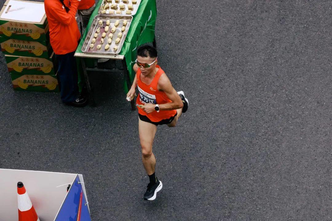 岑万江|"草根跑者"的成功之路 - 知乎