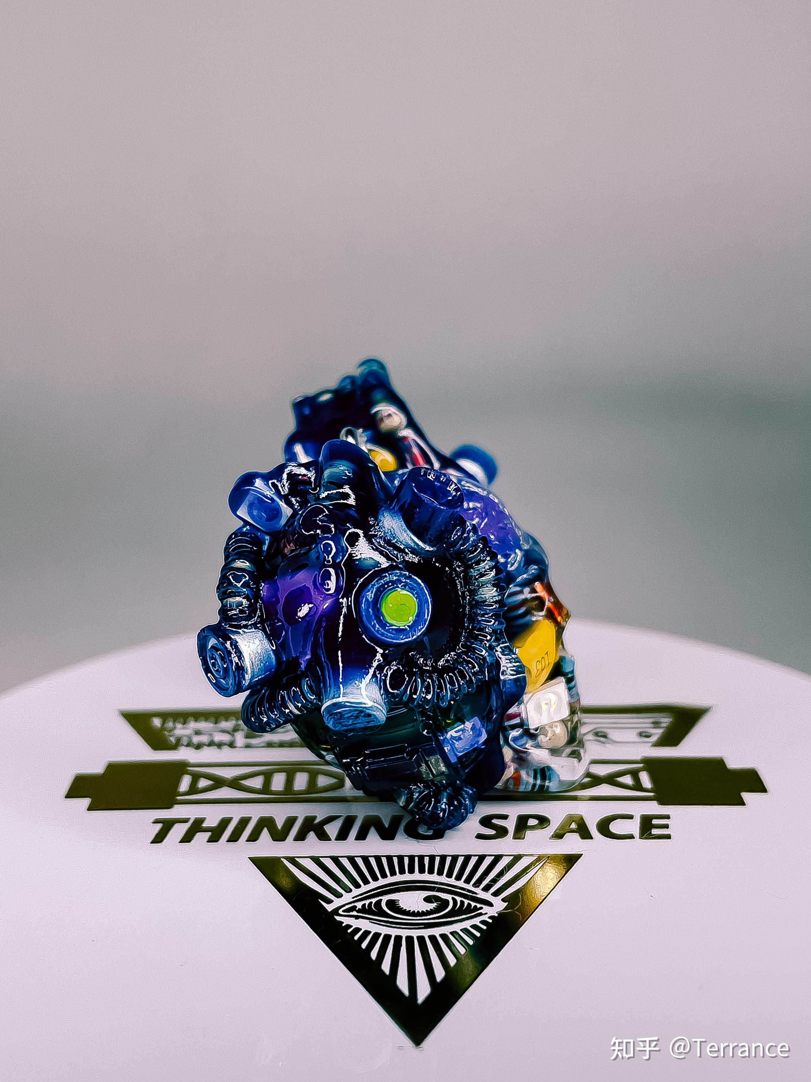 thinkingspace赛博朋克剖心骷髅头元素