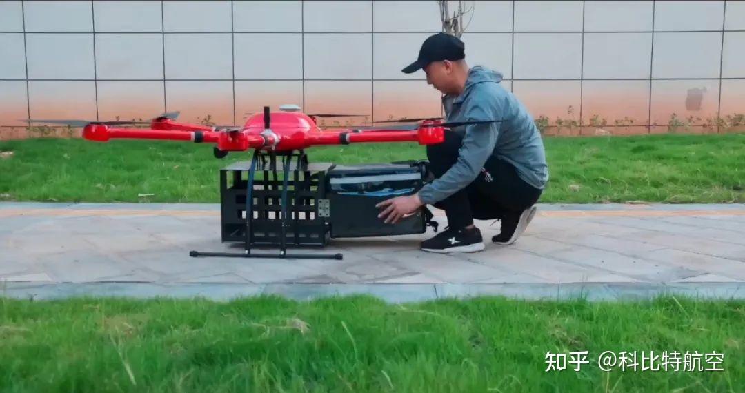 2022年就业蓝海，无人机「飞手」日薪最高可上万元! - 知乎
