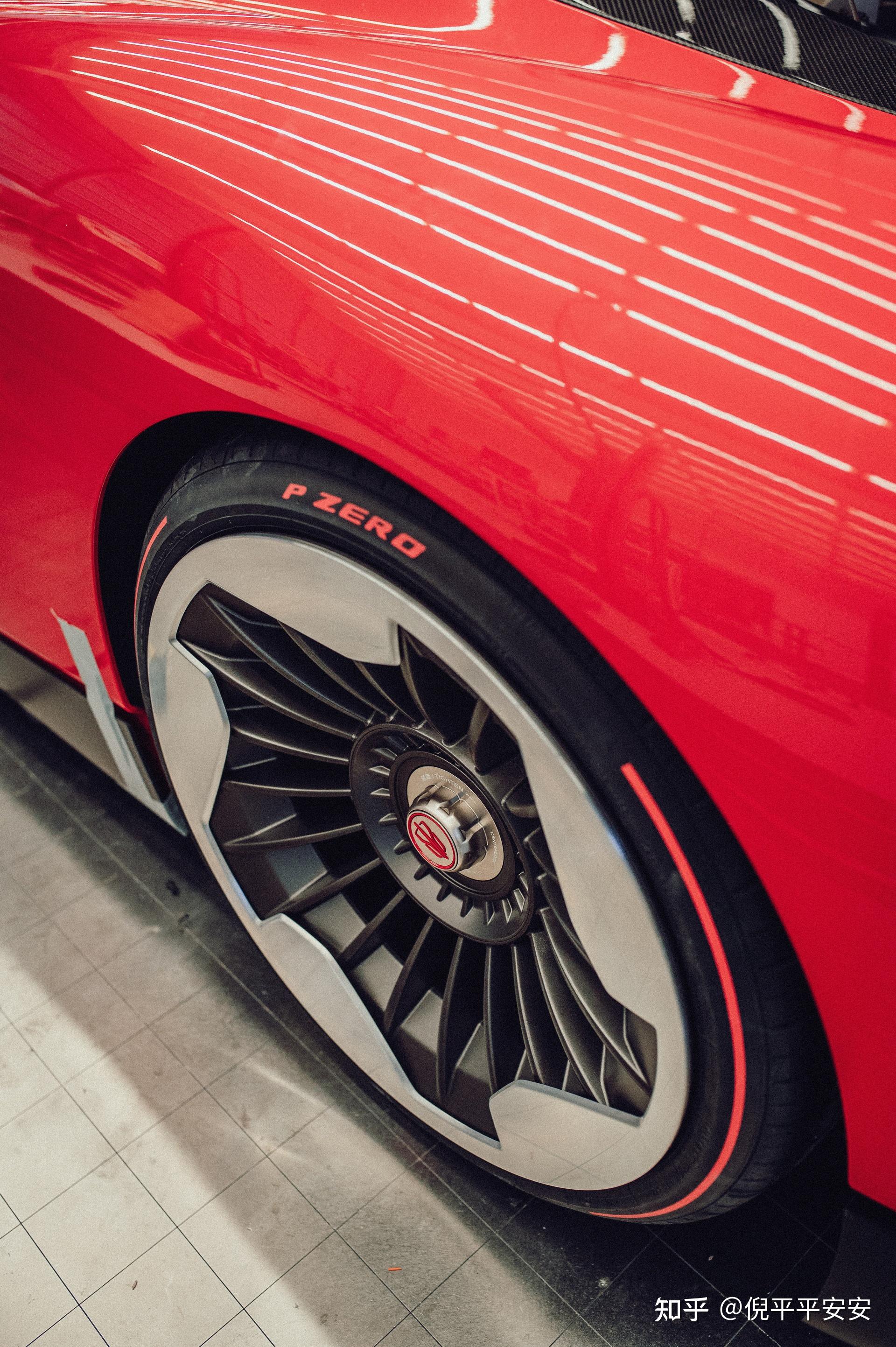 红旗s9超级跑车,预售99台,定价 145 万美元