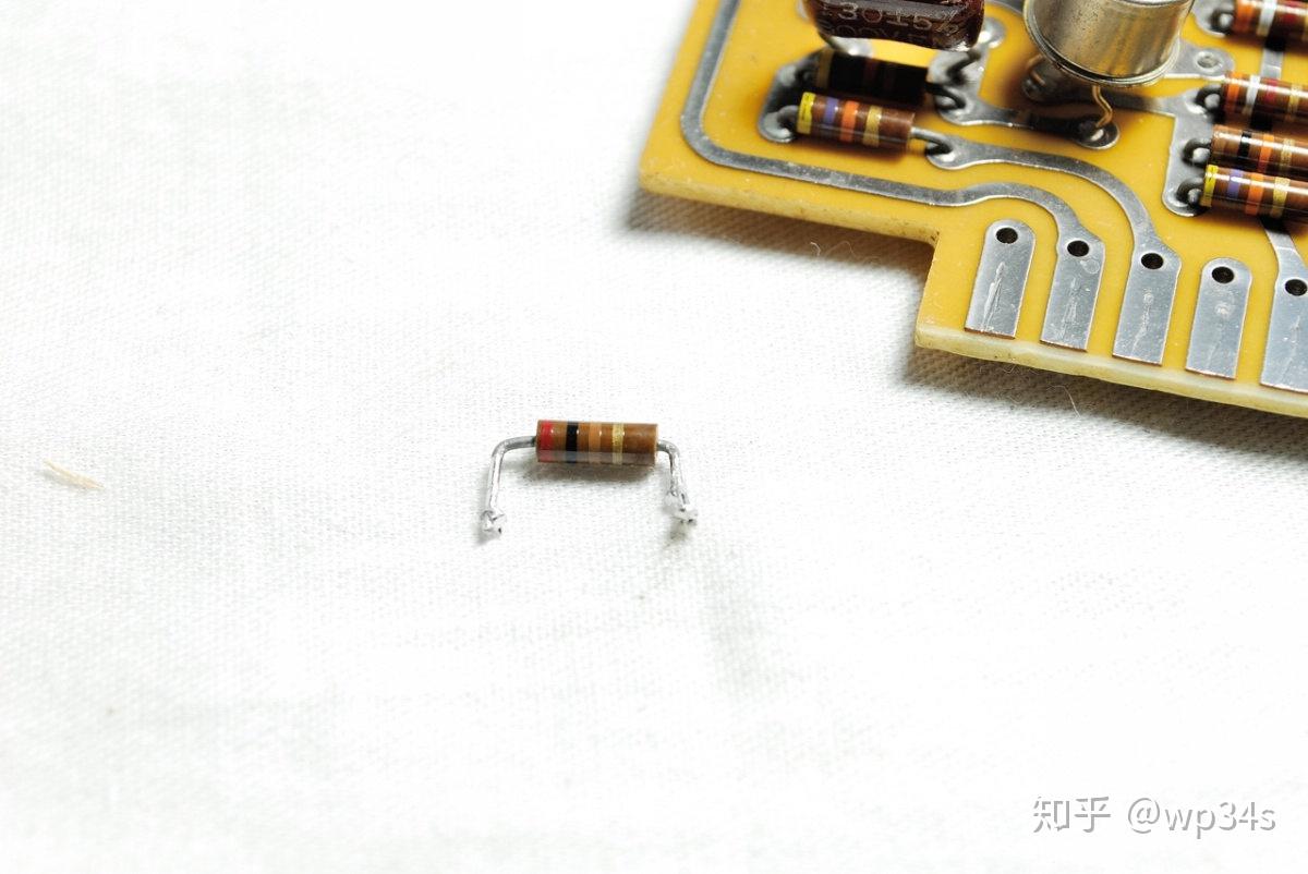 电与磁的极致艺术~1968年的HP9100A晶体管计算器(机)-2