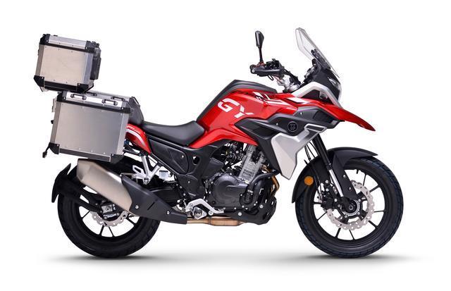 四万左右的相关车型主要有豪爵铃木dl250,赛科龙rx3,rx3s,rx500,凯越