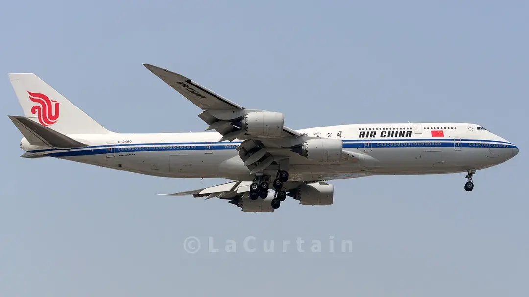 二,波音747-8,142架