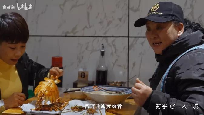 豆瓣93口碑炸裂央视战地记者30岁转行拍vlog