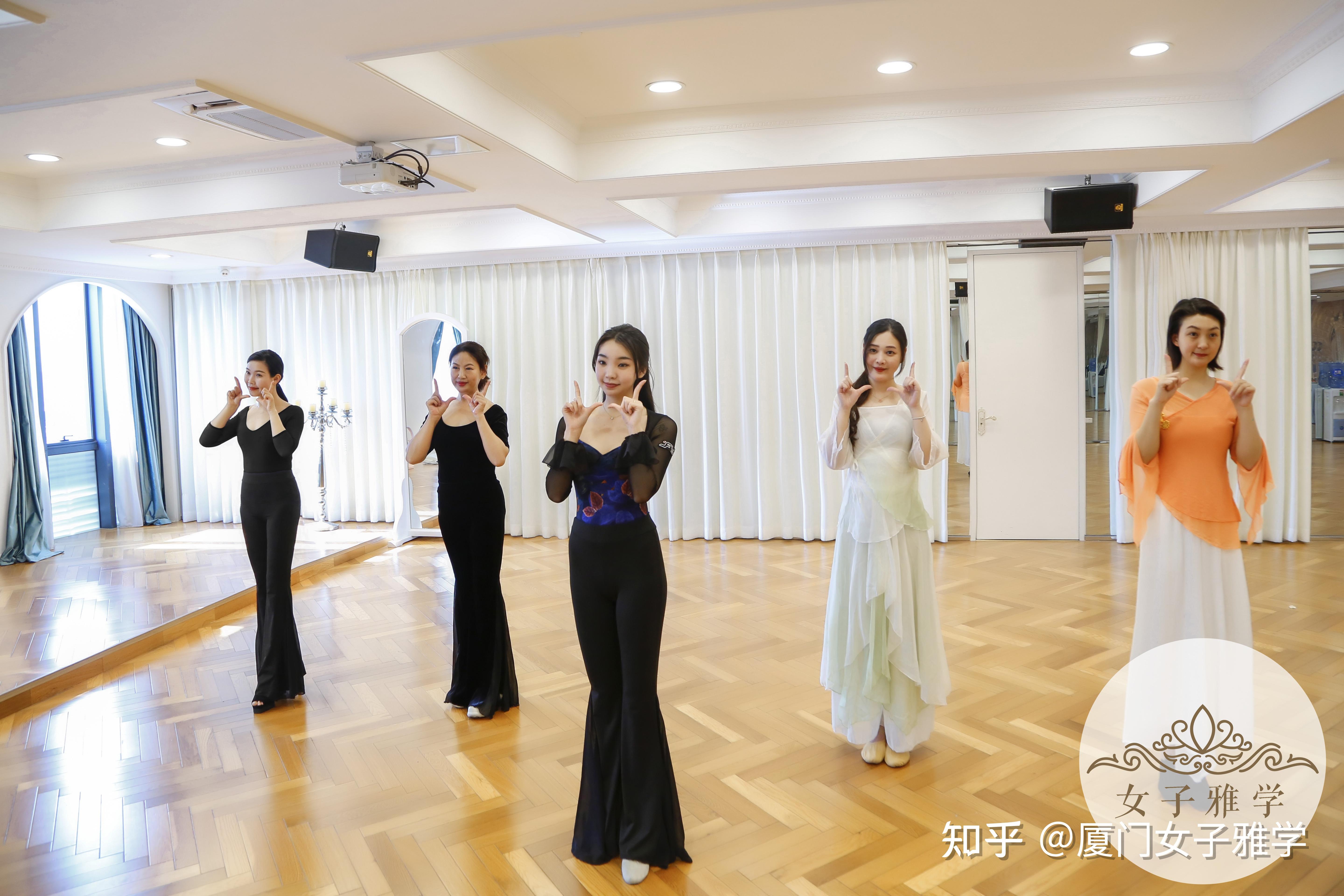 优雅仪态之微笑训练指南,会笑才能更美! - 知乎