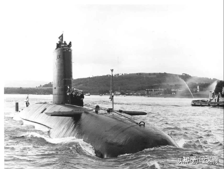 一鸣惊人的英国"征服者"号核潜艇