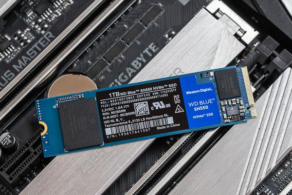 西数WD Blue SN550 NVMe SSD评测：原厂芯片、性能提升高达42% - 知乎