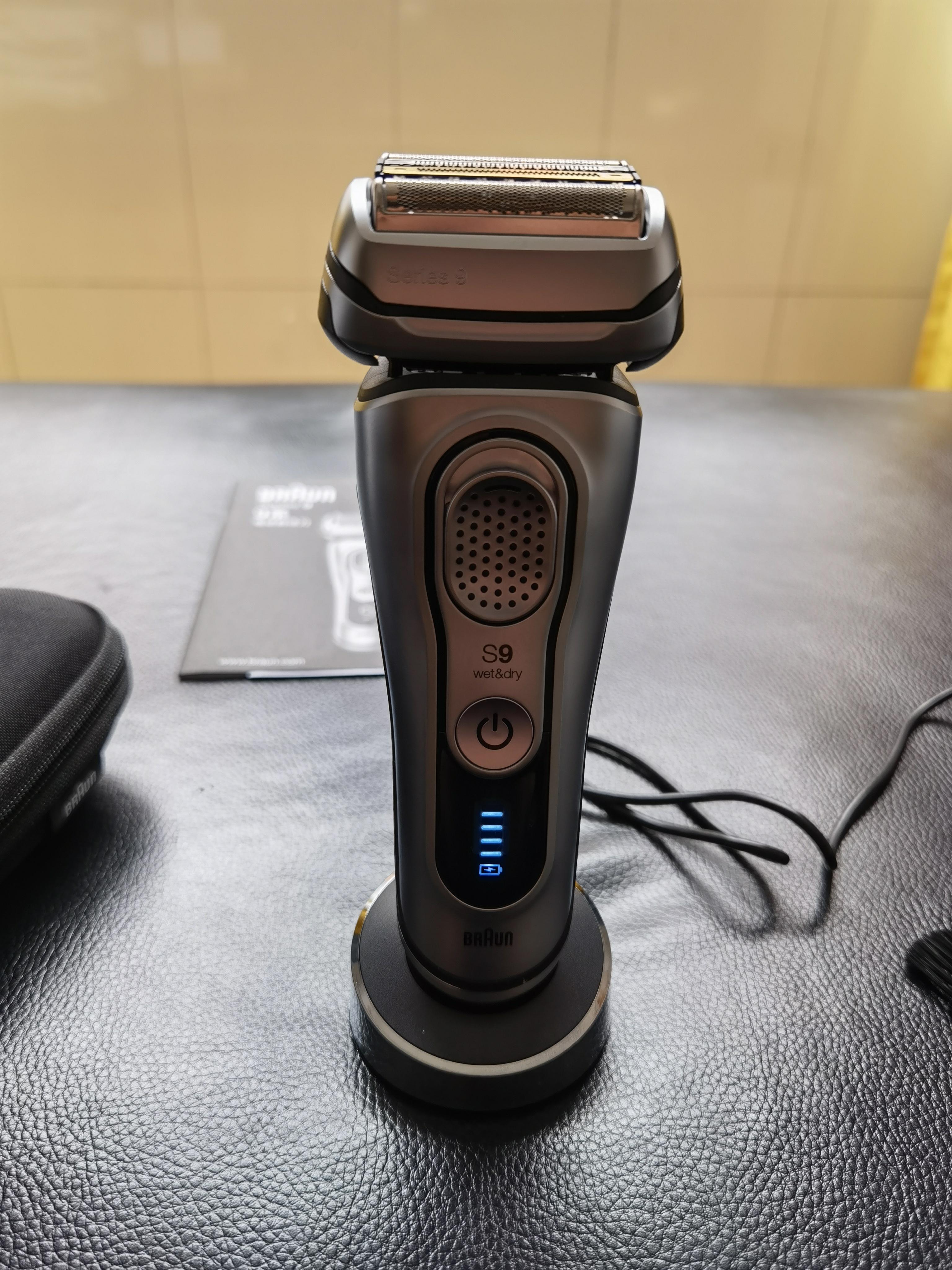 新年的种草手记之二白嫖的博朗9系剃须刀