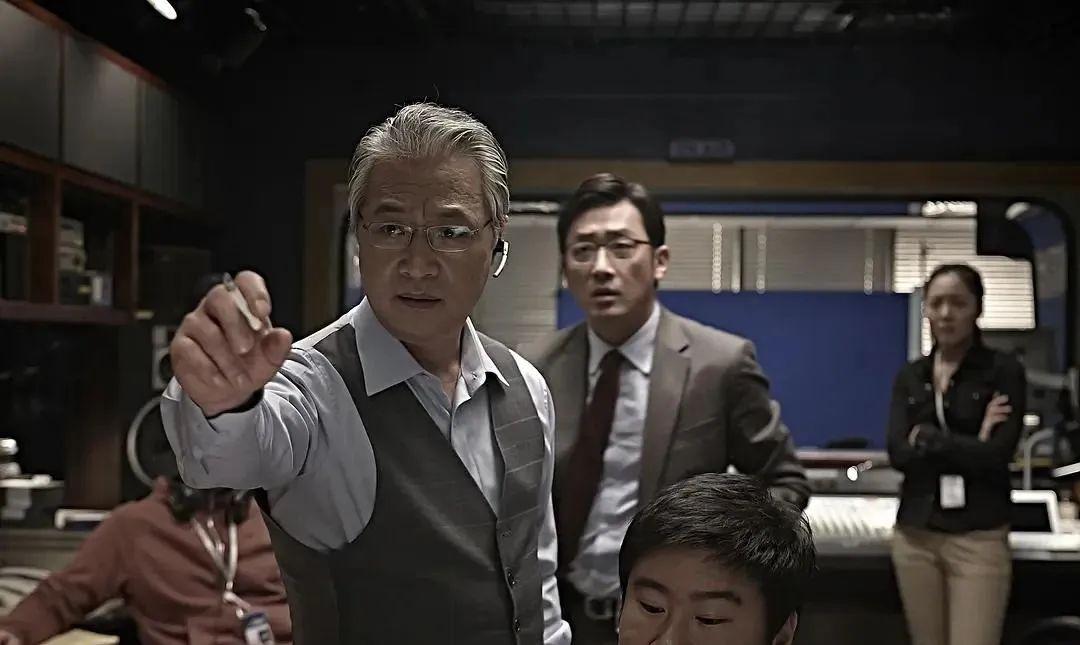 深度解读那些你可能错过的微妙线索