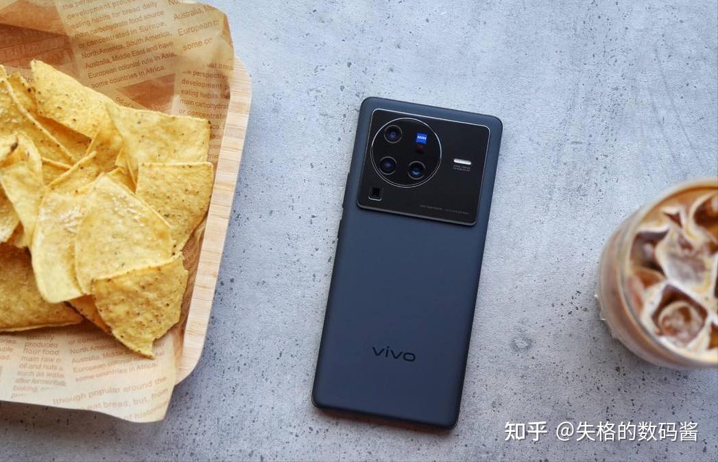 2022年换手机可以看看这三款性能强耗电少还便宜用5年不卡顿