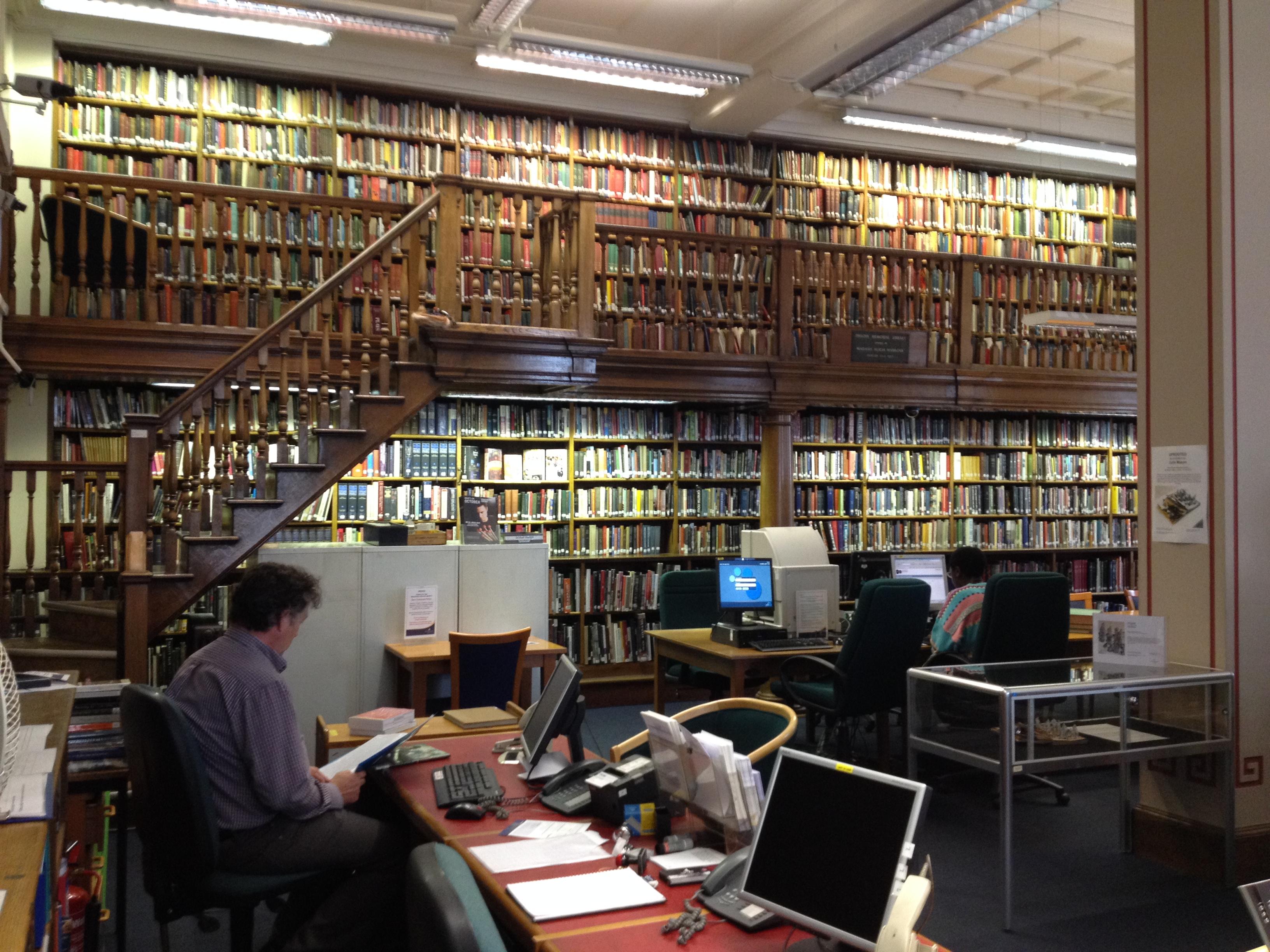 Referenced libraries. Вестминстерский университет. Библиотека встминистера. Библиотека Уэстминстер. Библиотека референс.