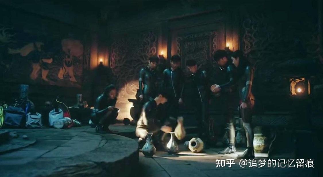 《终极笔记》盘马老爹杀了巴乃考古队员,反而帮了解九爷的大忙