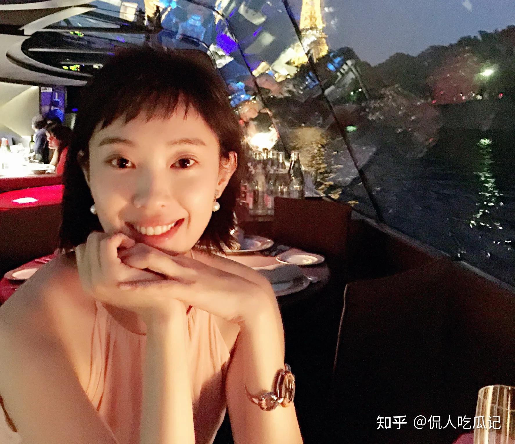 漫长的季节王佳佳曾与大27岁导演何平传绯闻如今39岁已成贤妻良母