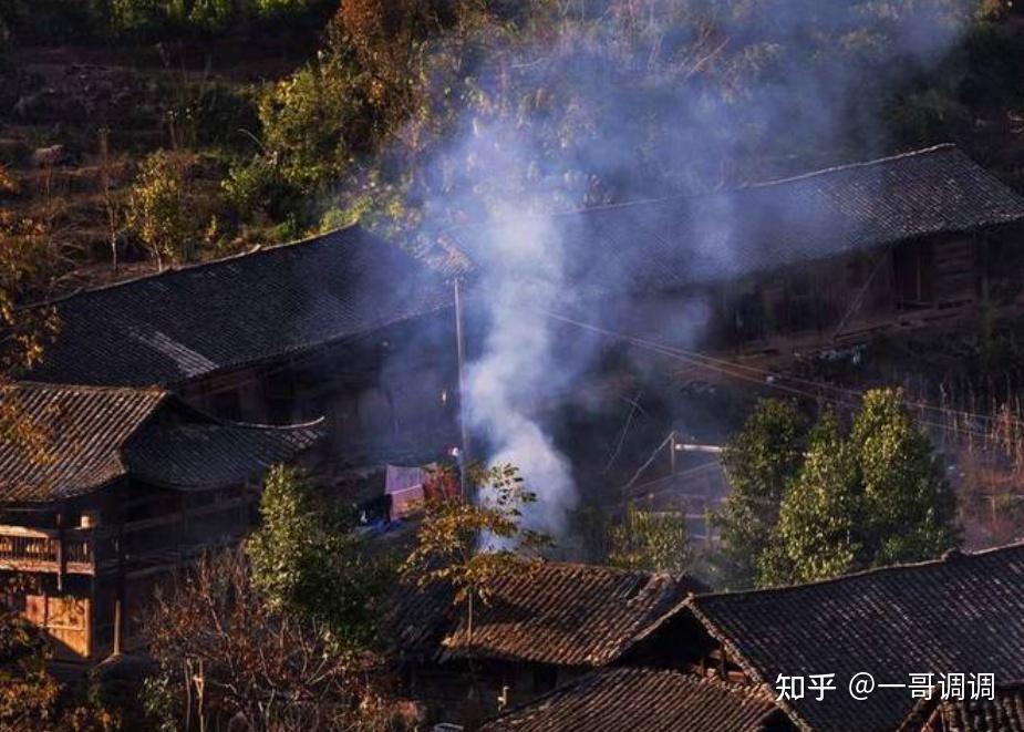 印象秋天红叶柿子炊烟