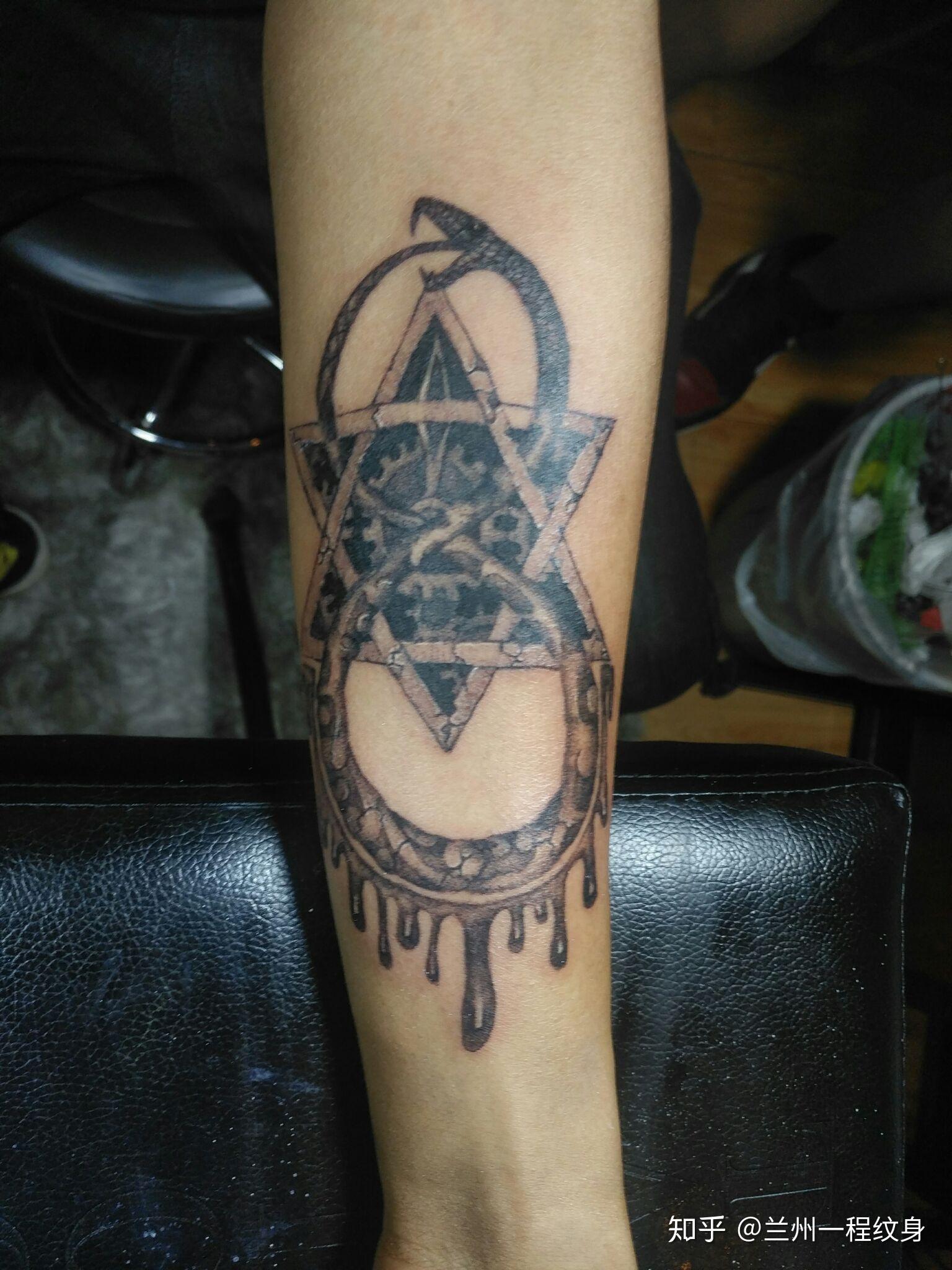 原创设计纹身――衔尾蛇 - 知乎