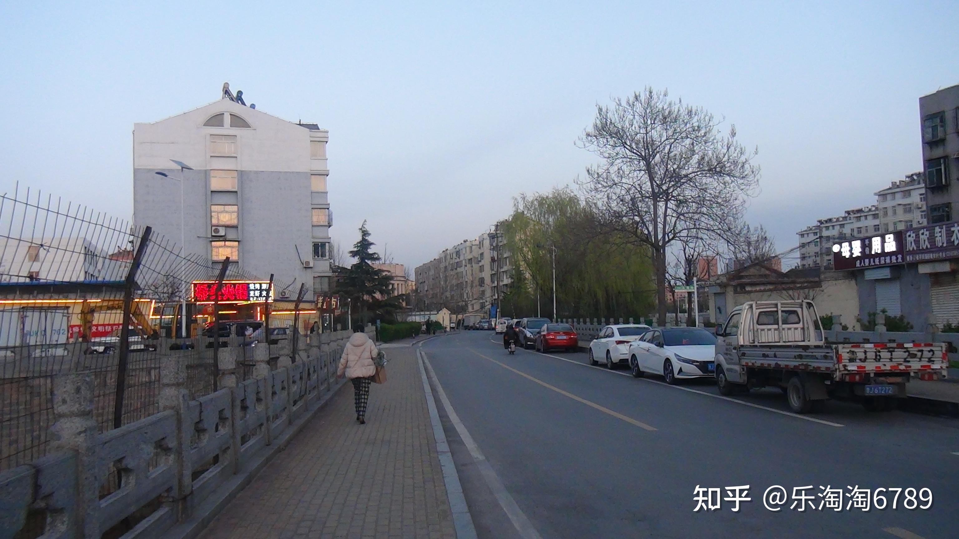 泰安:它是最古老的街道之一,因一古村落得名,至今人流如潮,内有两处