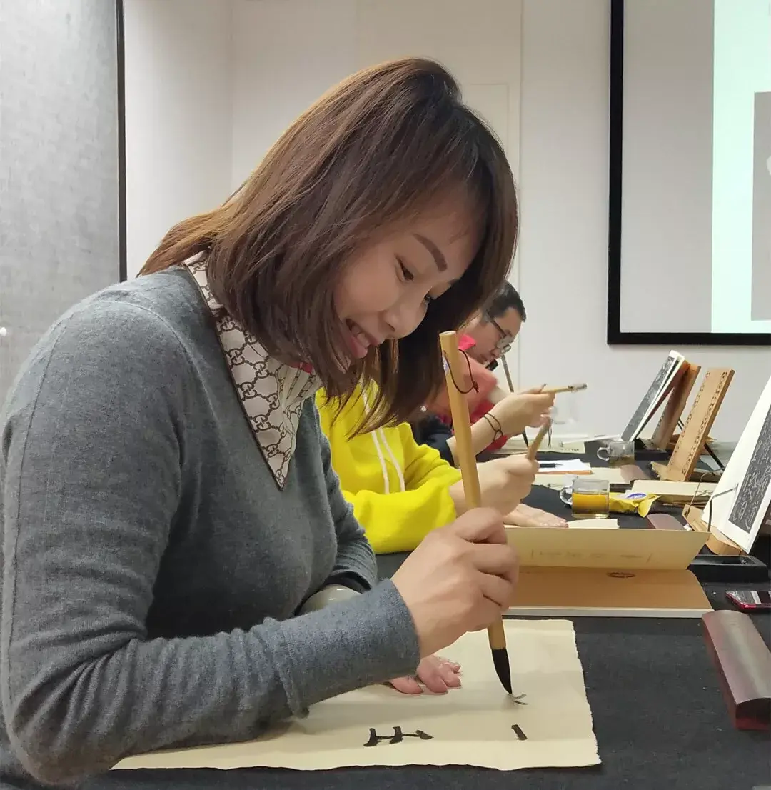 章桐书法让毛笔听话