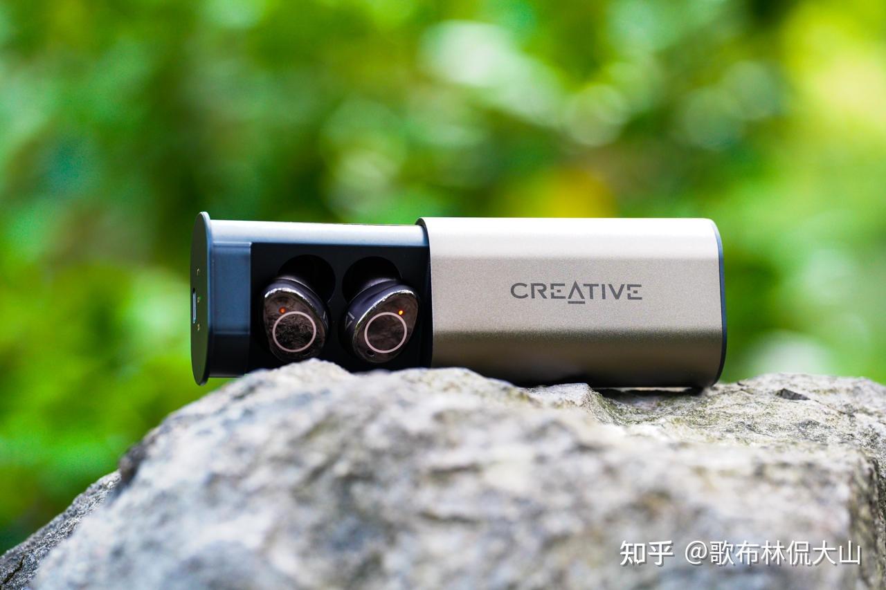 降噪音质续航三连升创新outlierpro真无线耳机评测