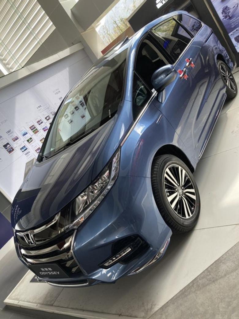 2021款本田奥德赛已到店威尼斯蓝配色更显时尚配装航空座椅