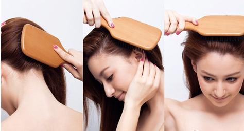 step 3:最后再由上往下梳理按摩头皮.step 2:接着换左右侧的横向梳发.